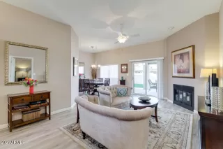 Photo #4: 6185042 Listing