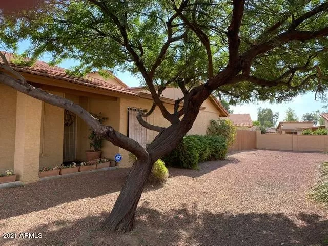 MLS: 6185054 Condo For Sale