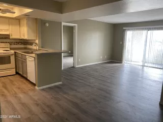 Photo #3: 6185073 Listing