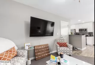 Photo #2: 6185089 Listing