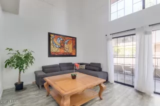 Photo #2: 6185200 Listing