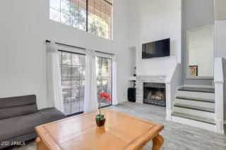 Photo #4: 6185200 Listing