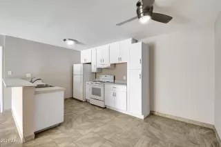 Photo #3: 6185249 Listing