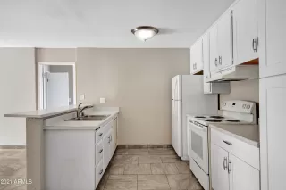 Photo #6: 6185249 Listing