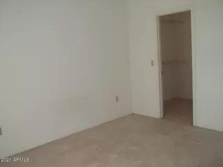 Photo #5: 6185656 Listing