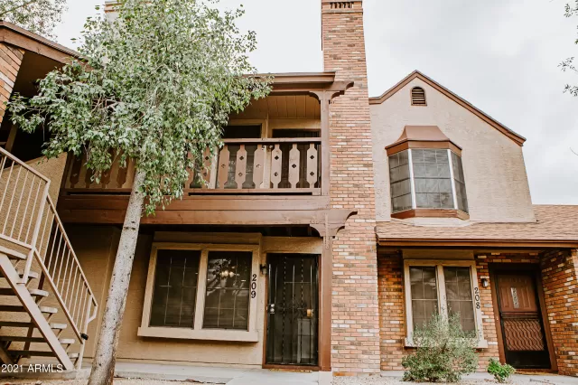 MLS: 6185734 Condo For Sale