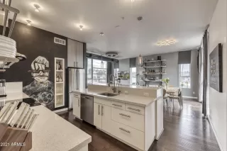 Photo #2: 6185735 Listing