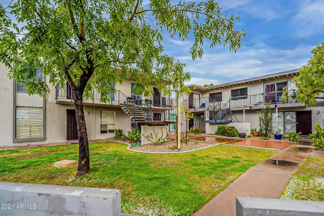 MLS: 6185738 Condo For Sale