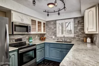 Photo #1: 6185751 Listing 