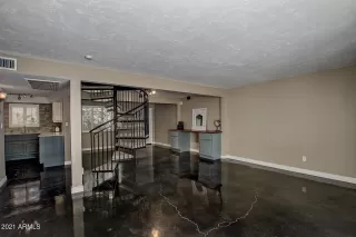 Photo #4: 6185751 Listing 