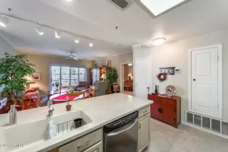 Photo #4: 6185884 Listing 