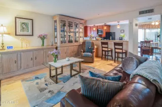 Photo #2: 6185894 Listing