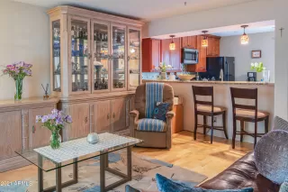 Photo #3: 6185894 Listing