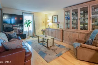 Photo #4: 6185894 Listing