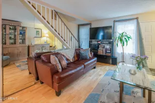 Photo #5: 6185894 Listing