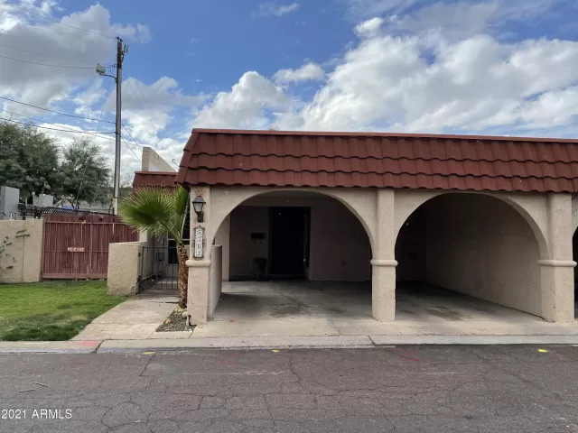 MLS: 6186090 Condo For Sale