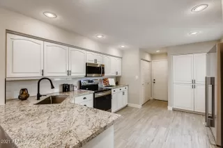 Photo #5: 6186237 Listing