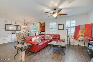 Photo #5: 6186421 Listing