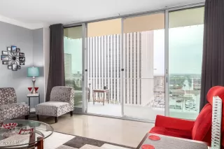 Photo #5: 6186489 Listing 