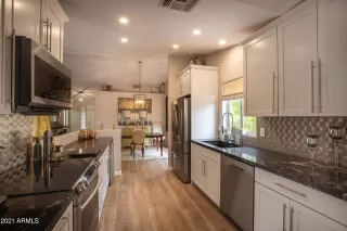 Photo #4: 6186497 Listing