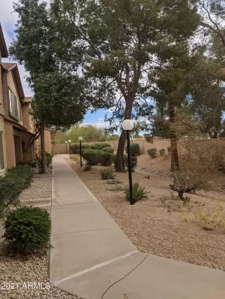 Photo #3: 6186600 Listing