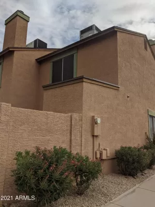 Photo #6: 6186600 Listing