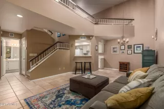 Photo #6: 6186691 Listing