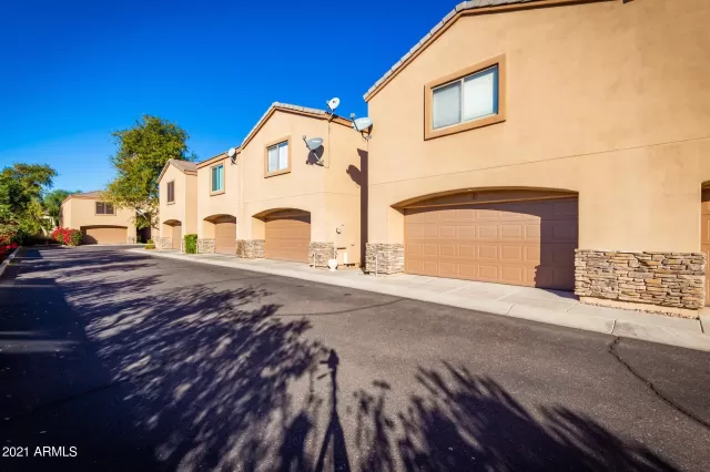 MLS: 6186698 Condo For Sale