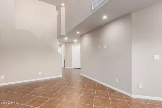 Photo #5: 6186698 Listing 