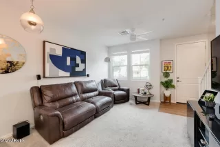 Photo #2: 6186734 Listing