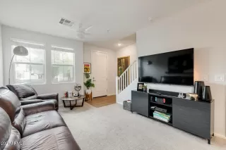 Photo #3: 6186734 Listing