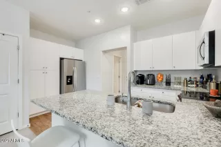 Photo #5: 6186734 Listing