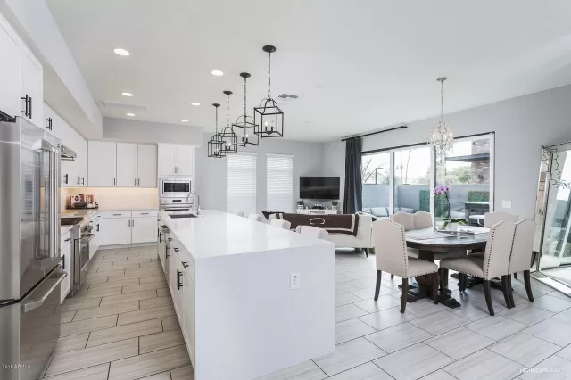 MLS: 6186838 Condo For Sale