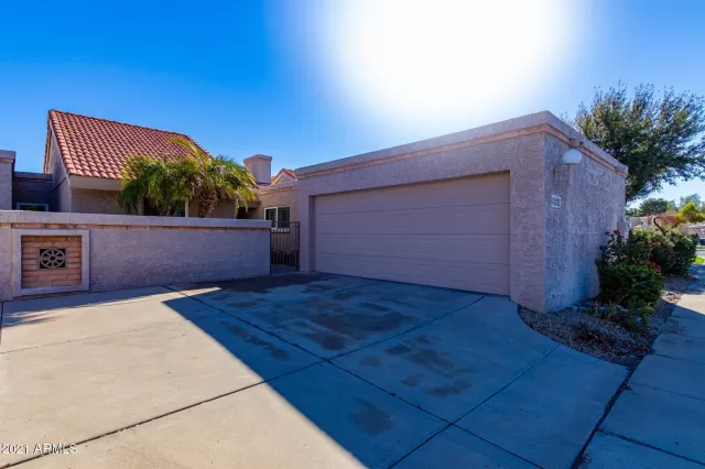 MLS: 6186918 Condo For Sale