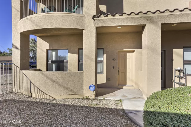 MLS: 6186944 Condo For Sale