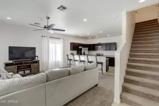 Photo #3: 6186944 Listing 