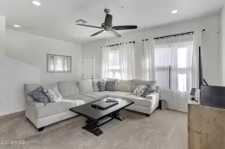 Photo #5: 6186944 Listing 