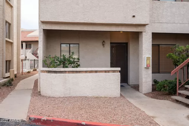 MLS: 6186967 Condo For Sale