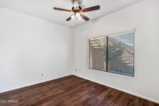 Photo #5: 6186967 Listing