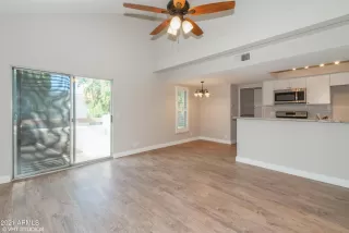 Photo #3: 6186969 Listing