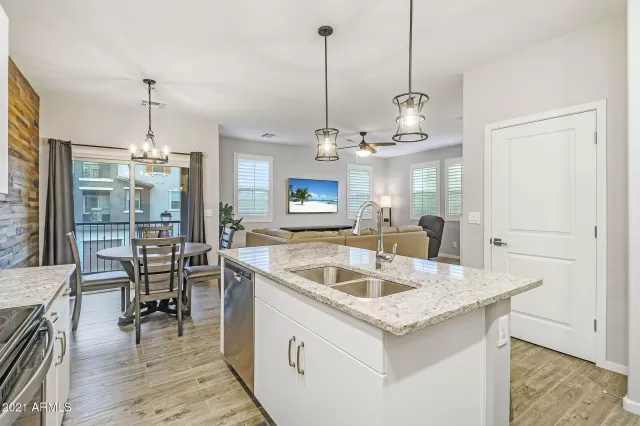 MLS: 6186992 Condo For Sale