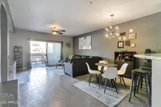 Photo #3: 6187091 Listing