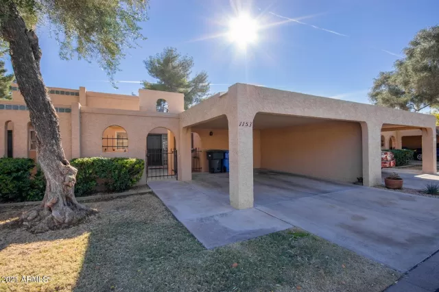 MLS: 6187118 Condo For Sale