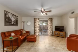 Photo #2: 6187118 Listing 