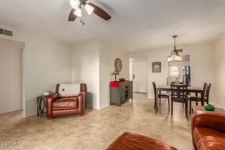 Photo #6: 6187118 Listing 