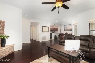 Photo #5: 6187128 Listing