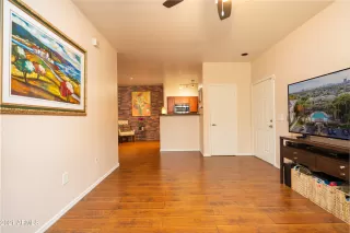 Photo #4: 6187298 Listing 