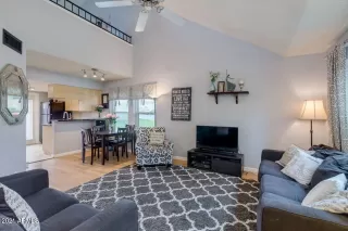 Photo #3: 6187427 Listing