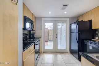 Photo #6: 6187427 Listing