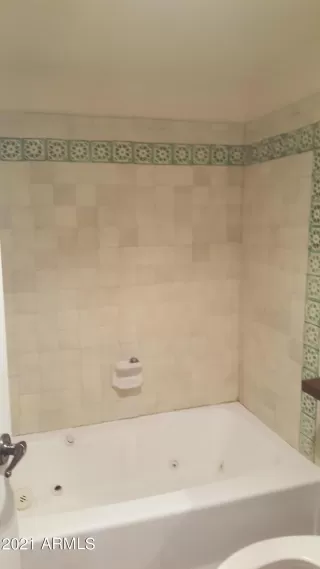 Photo #6: 6187671 Listing 